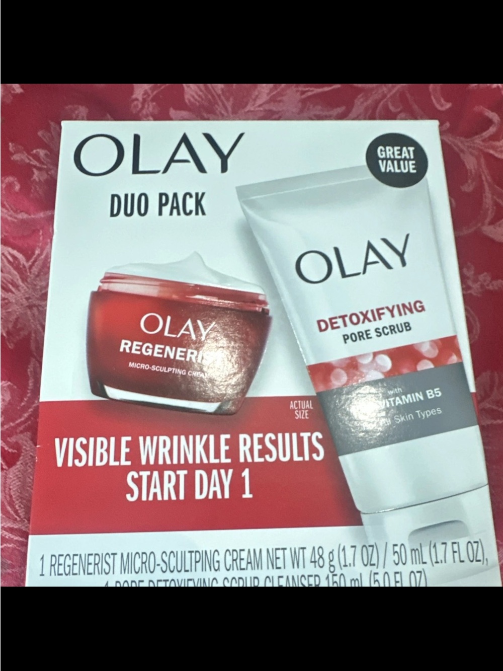 OLAY Regenerist Cream & Detoxifying Scrub - Repairs signs of aging / New in Box